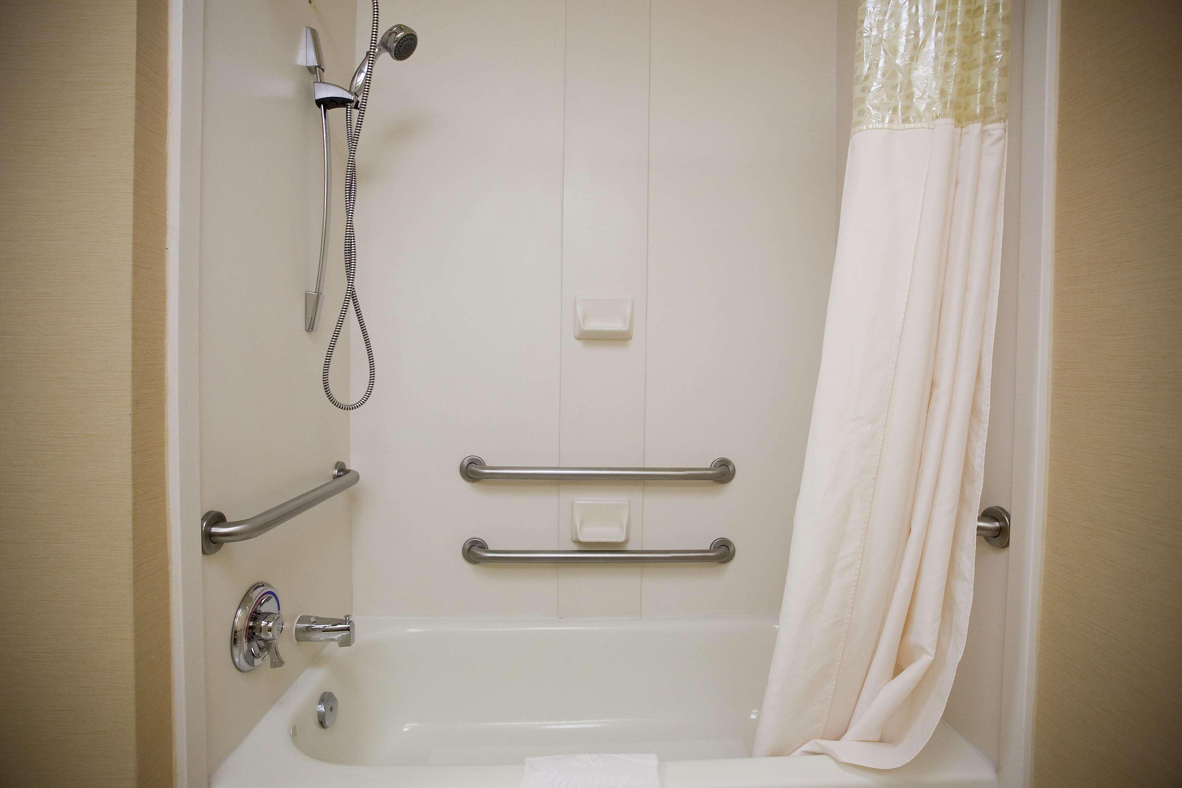 Hampton Inn Atlanta-Ньюнен Экстерьер фото