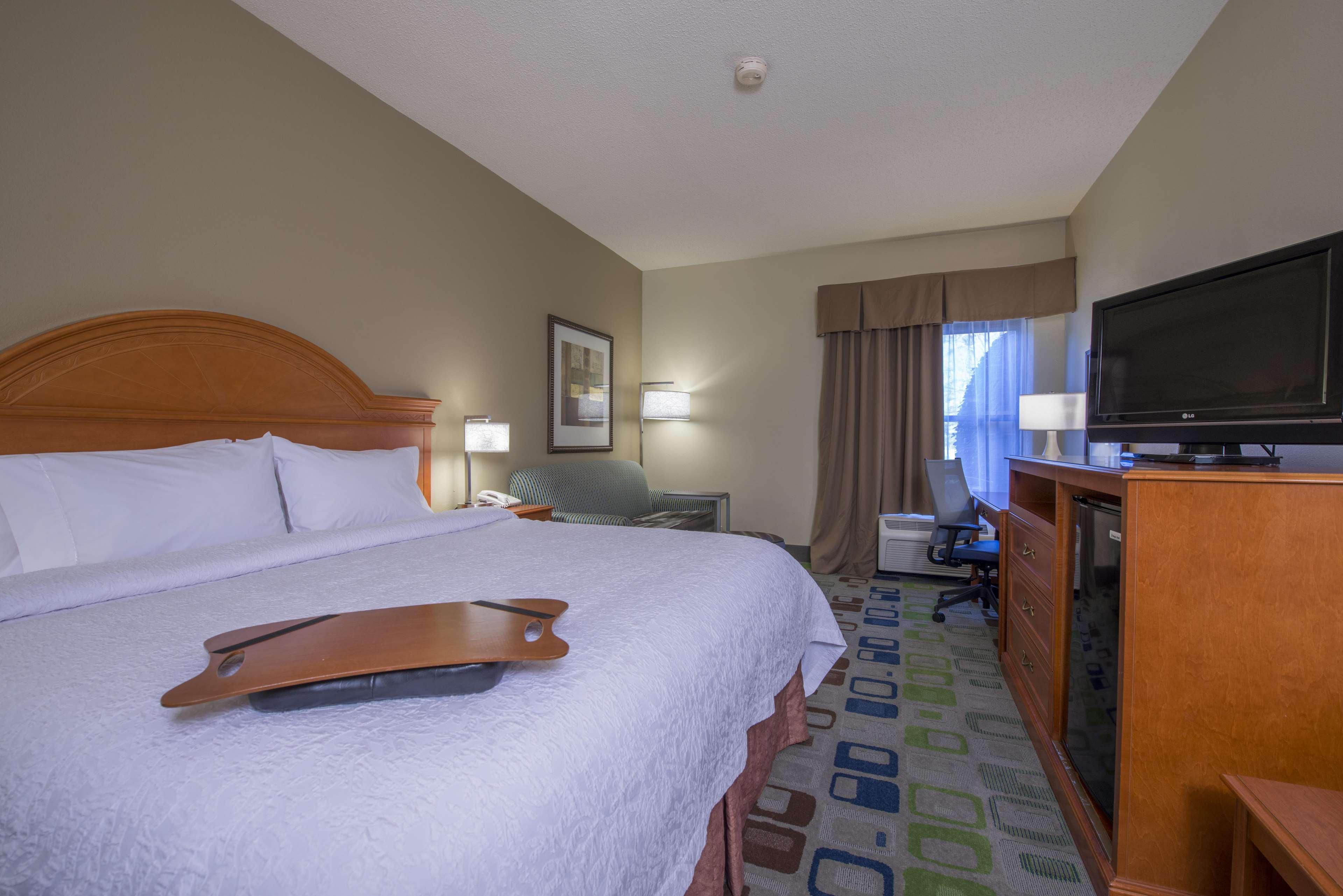 Hampton Inn Atlanta-Ньюнен Экстерьер фото