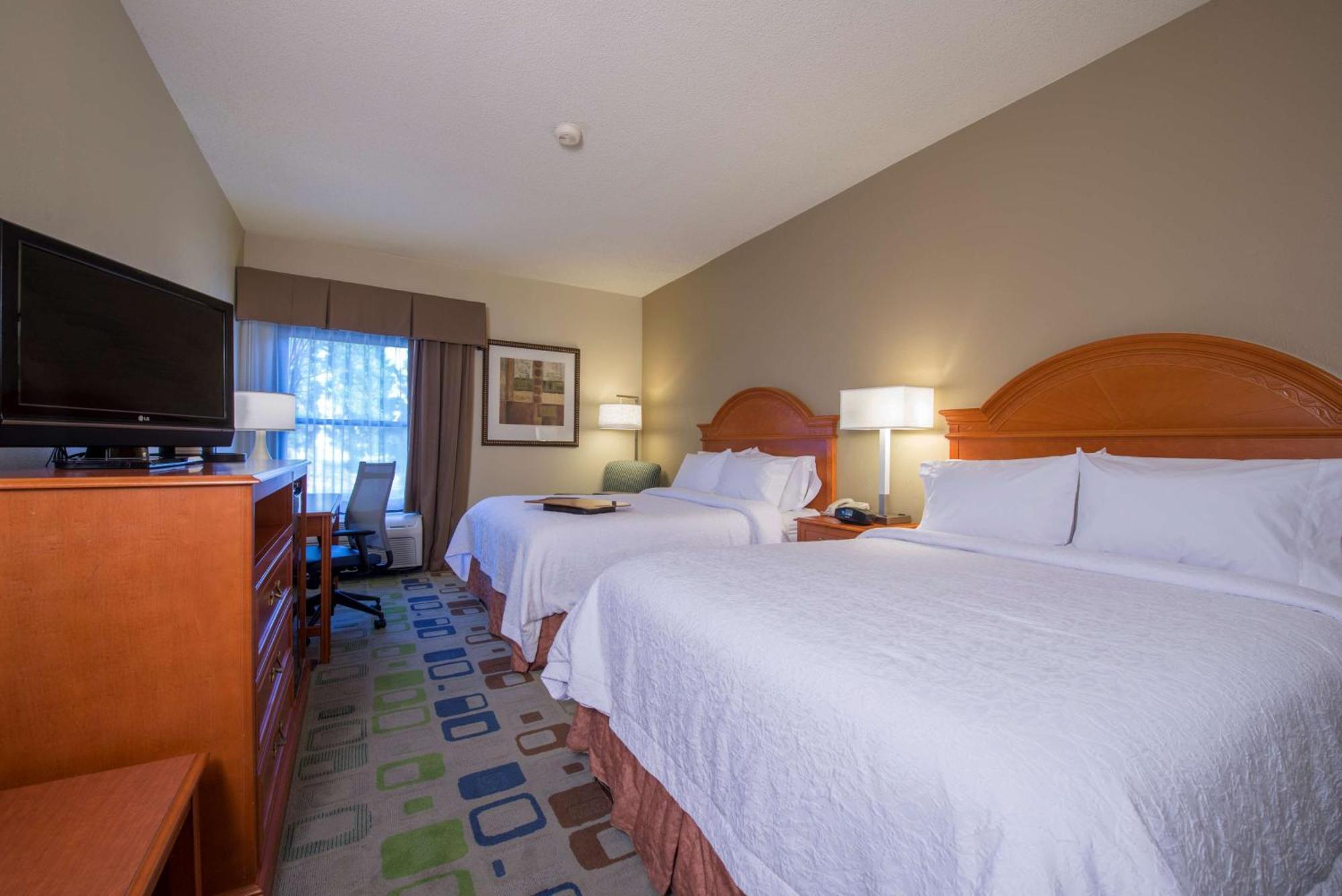 Hampton Inn Atlanta-Ньюнен Экстерьер фото