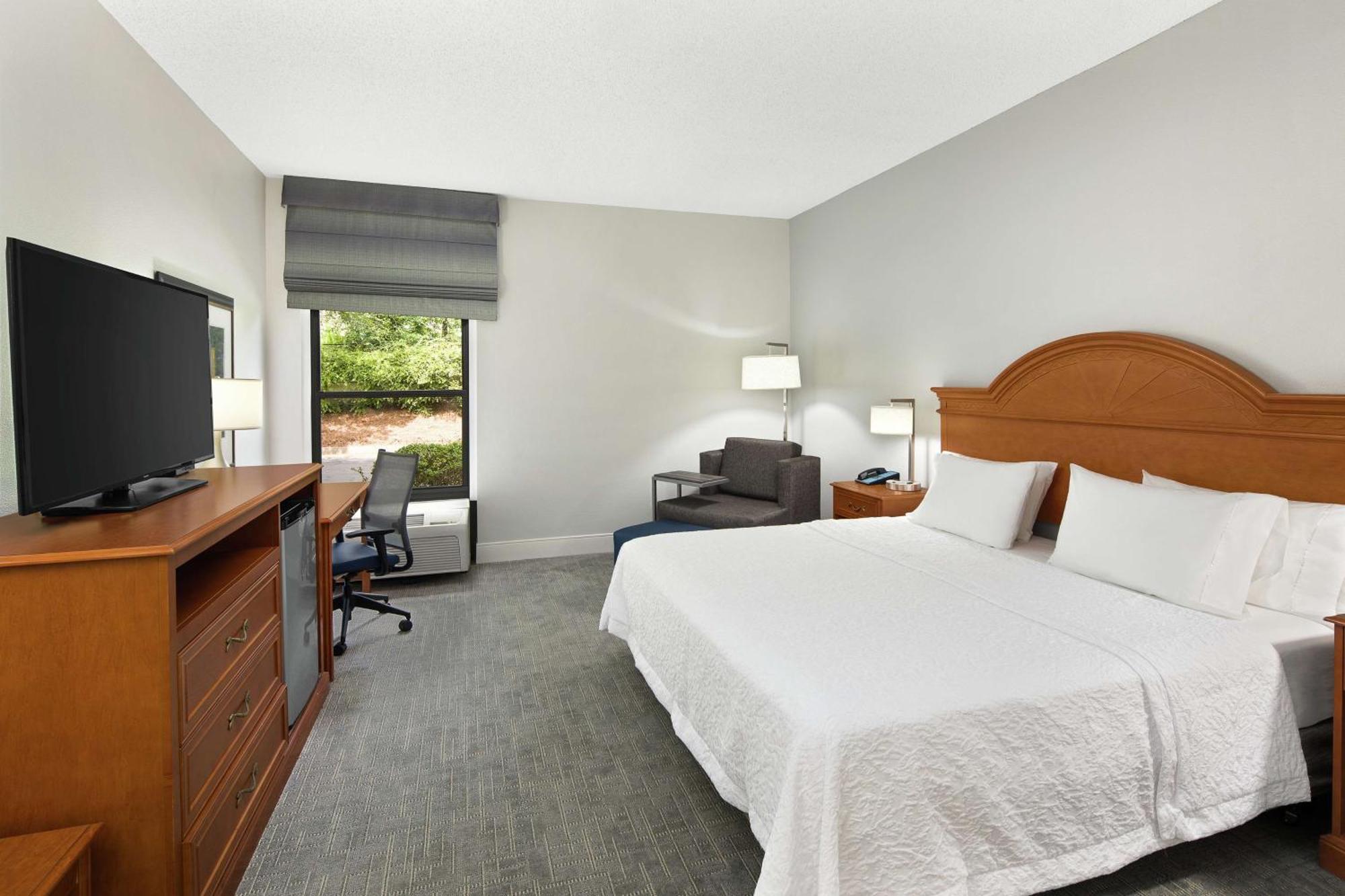 Hampton Inn Atlanta-Ньюнен Экстерьер фото