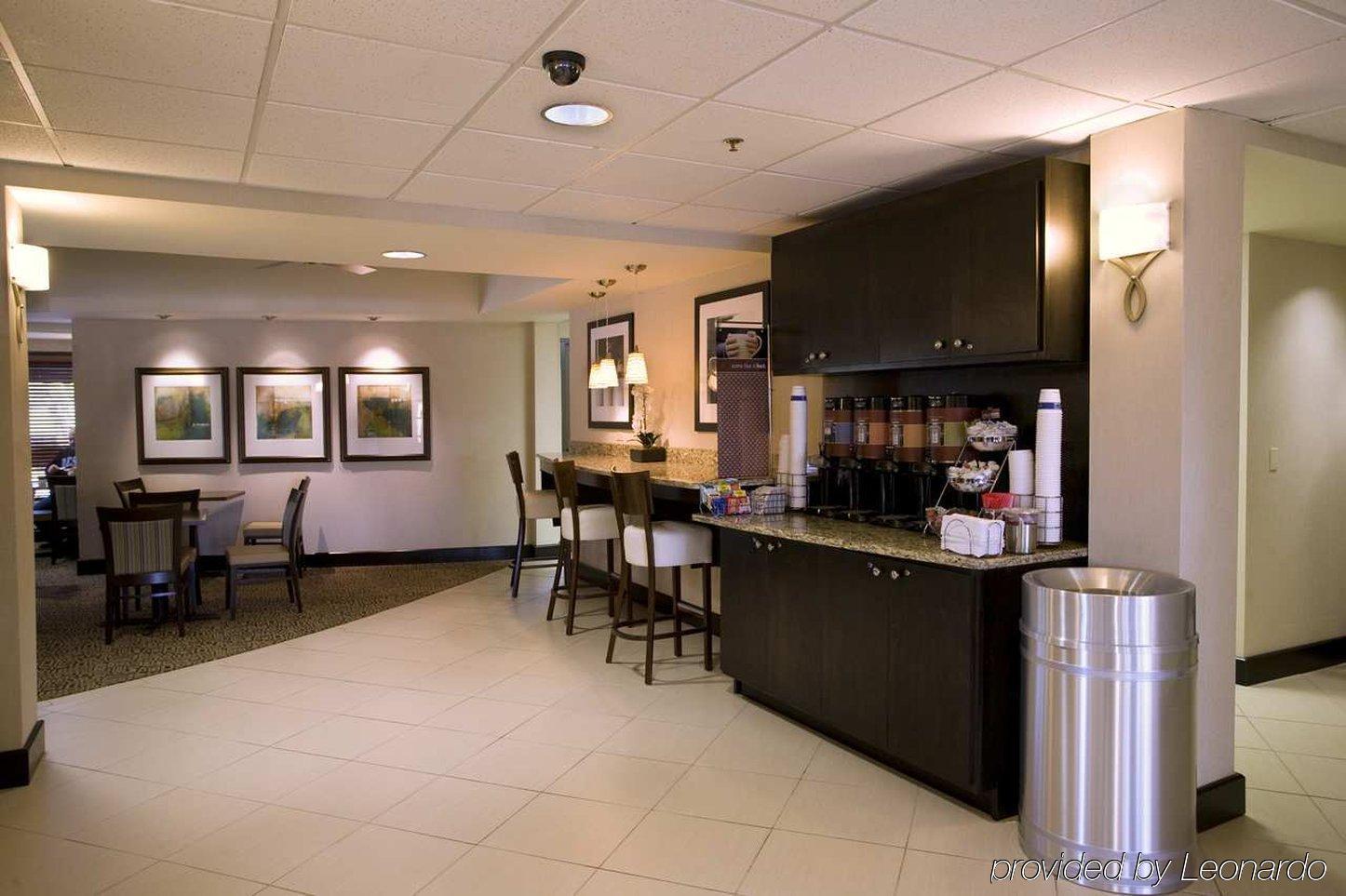 Hampton Inn Atlanta-Ньюнен Ресторан фото